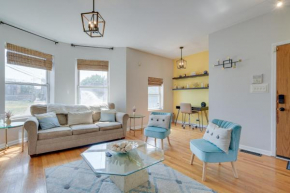 6 Mi to Dtwn Pet-Friendly Chicago Condo